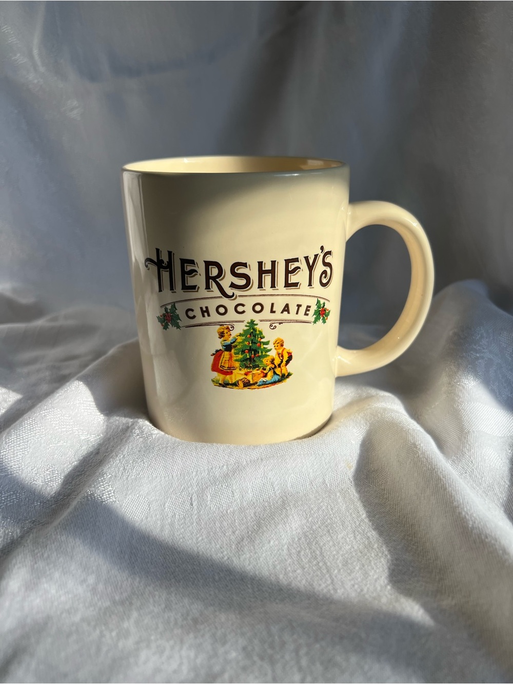 Hershey's Cream Holiday Chocolate Mug